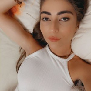 Watch Sabrina Schuster Live Stream on BIGO LIVE