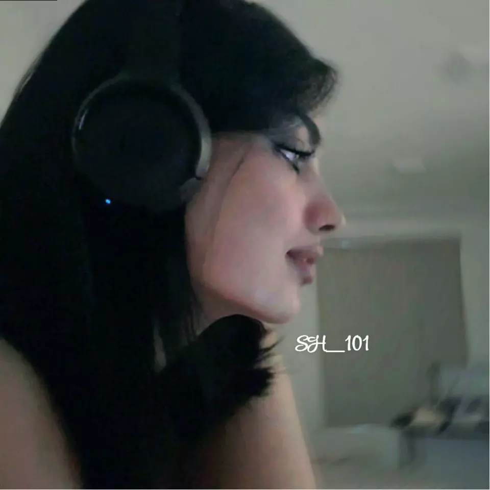 Watch りぃ🏠‪Xmasケーキいる人？ Live Stream on BIGO LIVE‬