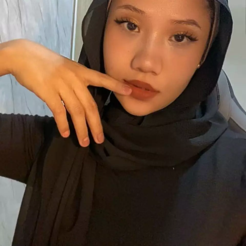 Watch Alya Nur Live Stream on BIGO LIVE