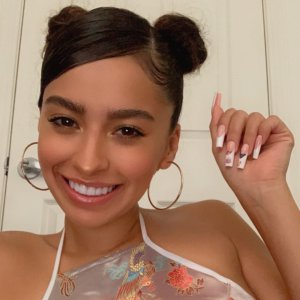 Evangelina ☄️ᴸᴮᴬ(BIGO ID: evalego) | BIGO LIVE