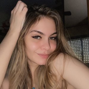 Watch QueenV Live Stream on BIGO LIVE