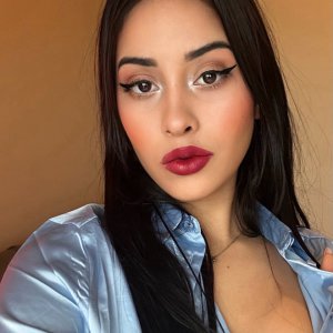 Watch la Reyna 🌪️ Live Stream on BIGO LIVE