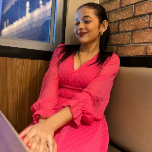 Watch 🌻Aditi🌻 Live Stream on BIGO LIVE