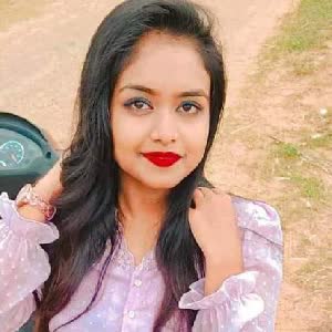 شاهد 💞Simmi🎀 البث على بيجو لايف