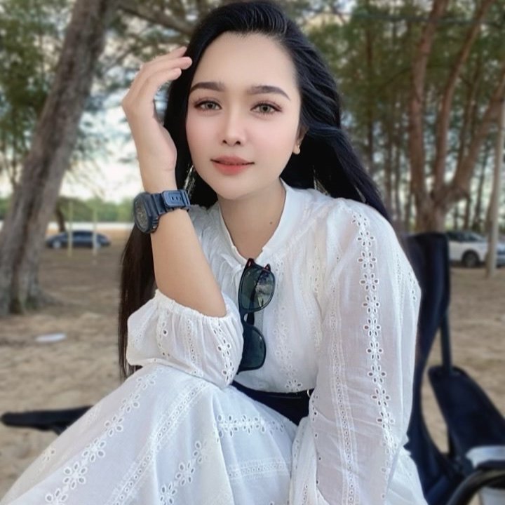 貴重　goちゃんクリスマスバージョン　レア　ビゴBIGO biちゃんTikTok Watch 🤍Sweet Girl🤍 Live Stream on BIGO LIVE