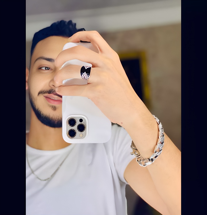 貴重　goちゃんクリスマスバージョン　レア　ビゴBIGO biちゃんTikTok Watch Baby Bella🩷💎 Live Stream on BIGO LIVE