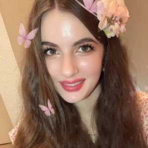 Watch 🩷Chloe Coco💴 Live Stream on BIGO LIVE