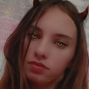 BIGO LIVE'da QueenOfHell👑 Canlı Yayın İzleyin